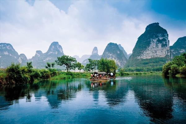 广西，亲爱的听众朋友们