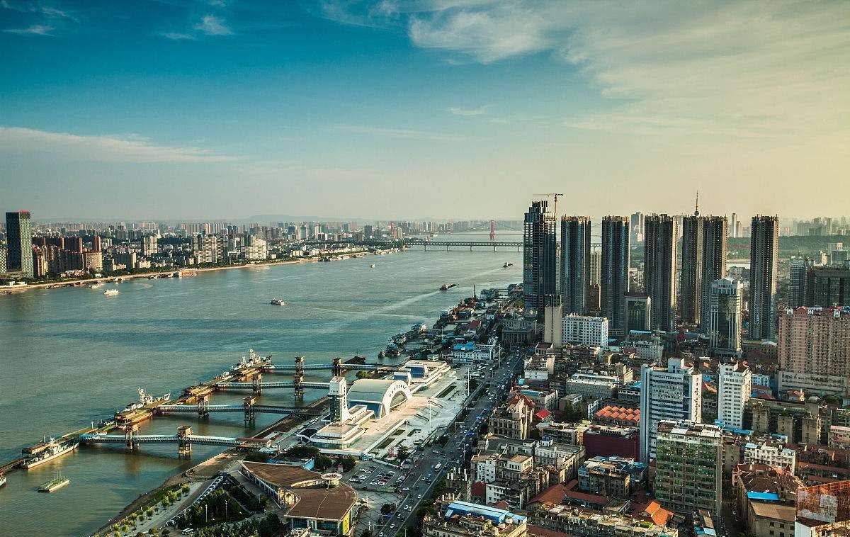 湖北之声,播音稿精选集